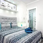Modern 4 Bedroom In *