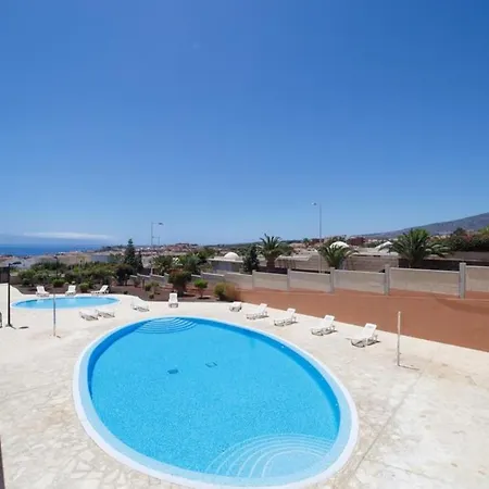 Modern 4 Bedroom In Appartement Costa Adeje (Tenerife)